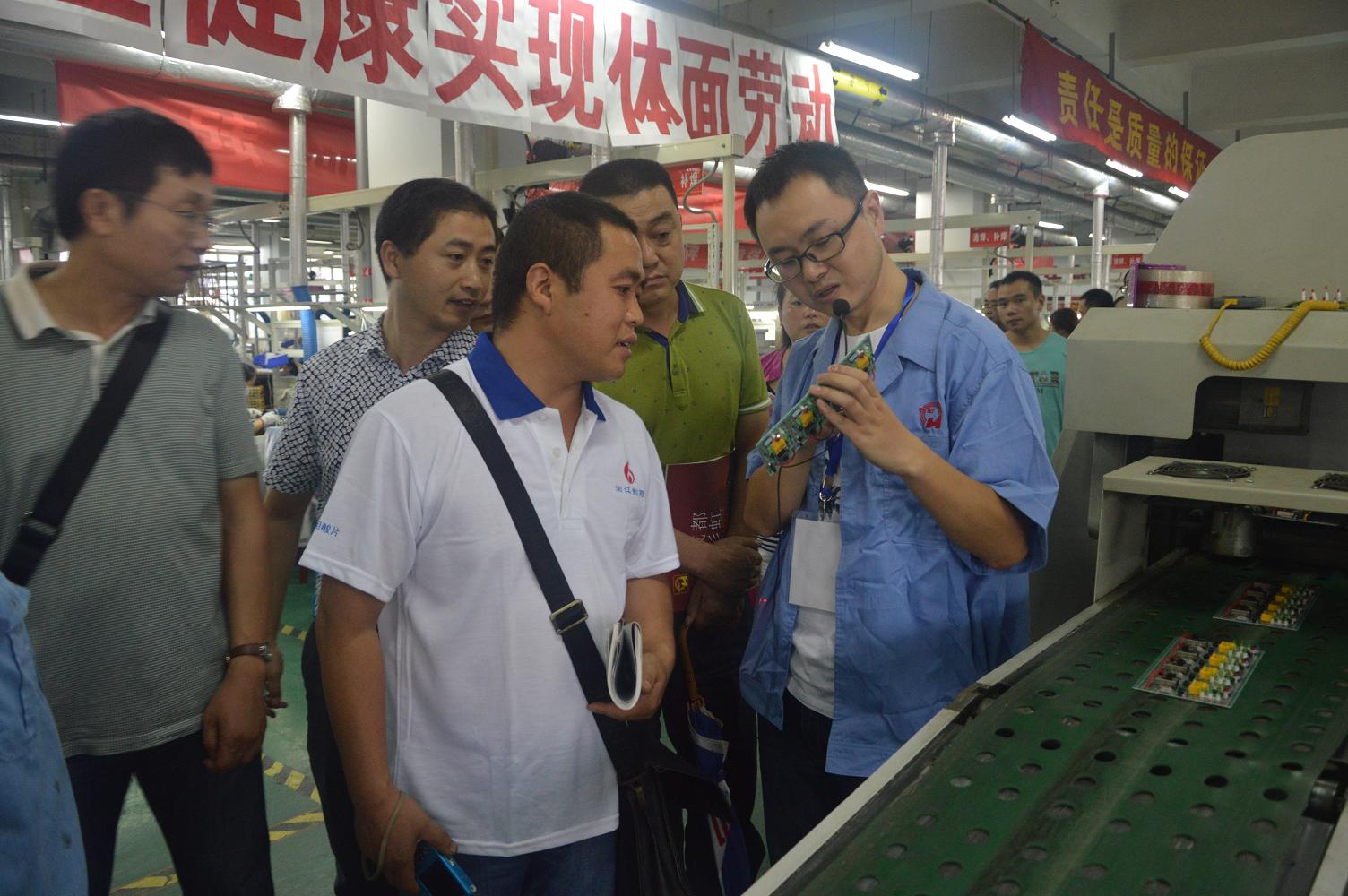 彭州市委组织部组织企业党建代表到成都雷速在线注册-雷速（中国）集团考察党建工作