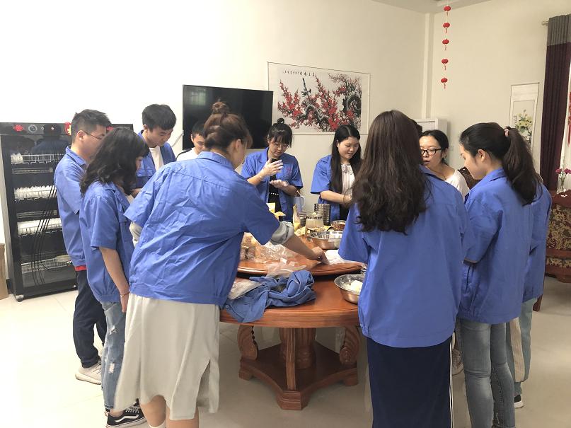 成都雷速在线注册-雷速（中国）集团七彩青年俱乐部之自制美心冰皮月饼