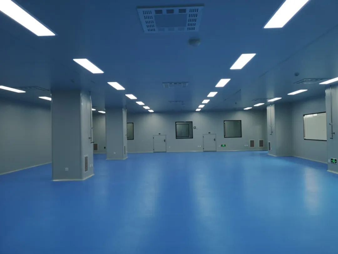 成都雷速在线注册-雷速（中国）集团十万级洁净车间一隅