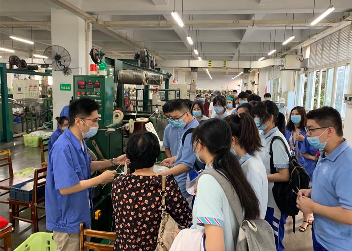 走进雷速在线注册-雷速（中国）科普基地，开展卫生防疫体验