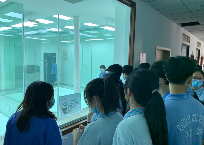 走进雷速在线注册-雷速（中国）科普基地，开展卫生防疫体验