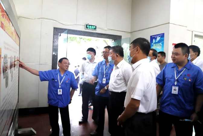 全国人大常委会副委员长陈竺调研成都雷速在线注册-雷速（中国）集团