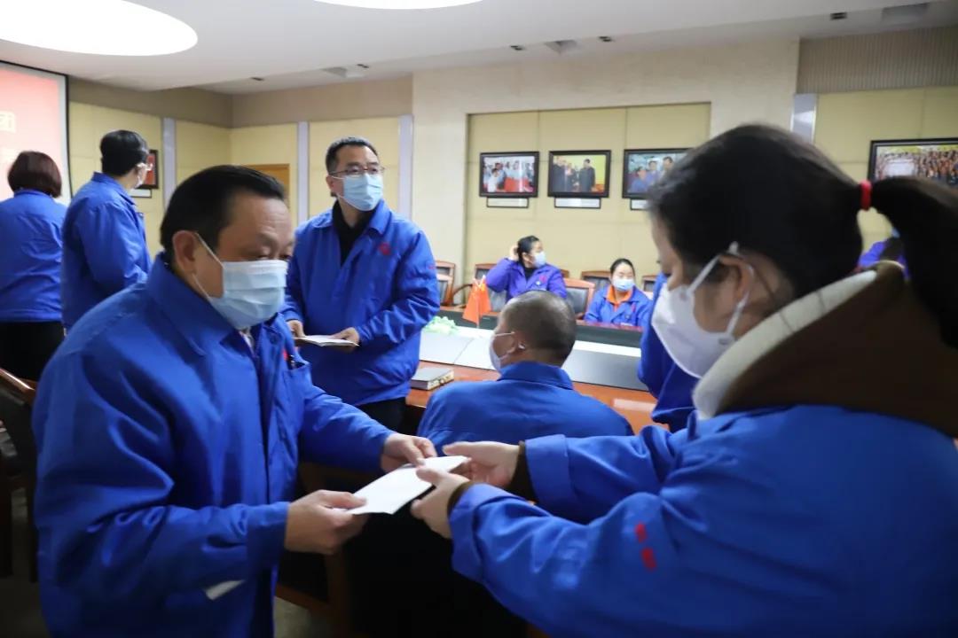 成都雷速在线注册-雷速（中国）集团开展残疾员工春节慰问活动